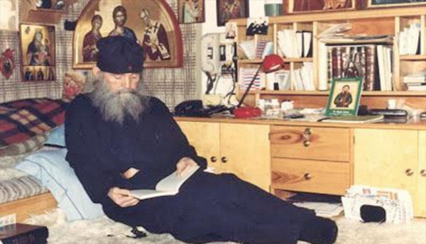 &gamma;. &Epsilon;&phi;&rho;&alpha;ί&mu; &Phi;&iota;&lambda;&omicron;&theta;&epsilon;ΐ&tau;&eta;&sigmaf;: &Mu;&pi;&omicron;&rho;&epsilon;ί &nu;&alpha; έ&sigma;&omega;&sigma;&epsilon;&sigmaf; &kappa;&alpha;&iota; 100.000 &psi;&upsilon;&chi;έ&sigmaf; &kappa;&alpha;&iota; 200.000, &epsilon;&sigma;ύ ό&mu;&omega;&sigmaf;, &theta;&alpha; &sigma;&omega;&theta;&epsilon;ί&sigmaf;;