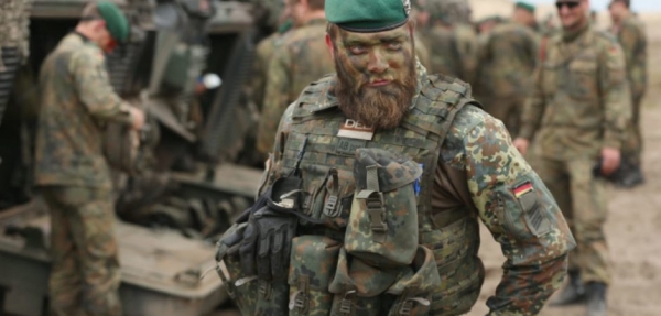 &Gamma;&epsilon;&rho;&mu;&alpha;&nu;ί&alpha;: &Omicron; &Epsilon;&upsilon;&rho;&omega;&pi;&alpha;ϊ&kappa;ό&sigmaf; &Sigma;&tau;&rho;&alpha;&tau;ό&sigmaf; &epsilon;&tau;&omicron;&iota;&mu;ά&zeta;&epsilon;&tau;&alpha;&iota; &nu;&alpha; &upsilon;&pi;&omicron;&kappa;&alpha;&tau;&alpha;&sigma;&tau;ή&sigma;&epsilon;&iota; &tau;&omicron; &Nu;&Alpha;&Tau;&Omicron;