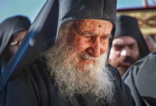 &Eta; &Epsilon;&Pi;&Iota;&Sigma;&Kappa;&Epsilon;&Psi;&Eta; (&pi;&omicron;ί&eta;&mu;&alpha; &mu;&epsilon; &Pi;&Rho;&Omicron;&Phi;&Eta;&Tau;&Epsilon;&Iota;&Epsilon;&Sigma; &tau;&omicron;&upsilon; &Gamma;&Epsilon;&Rho;&Omicron;&Nu;&Tau;&Alpha; &Iota;&Omega;&Sigma;&Eta;&Phi; &tau;&omicron;&upsilon; &Beta;&Alpha;&Tau;&Omicron;&Pi;&Alpha;&Iota;&Delta;&Iota;&Nu;&Omicron;&Upsilon;!)