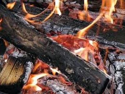 &Gamma;&iota;&alpha;&tau;ί &Chi;&rho;&epsilon;&omicron;&kappa;ό&pi;&eta;&sigma;&epsilon; &eta; &Epsilon;&lambda;&lambda;ά&delta;&alpha;;