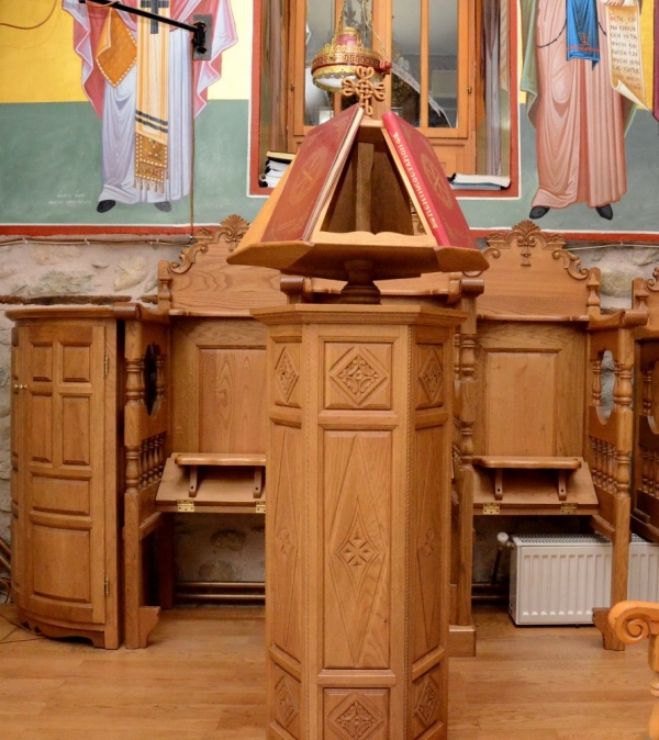 "&Theta;&omicron;&upsilon;, &Kappa;ύ&rho;&iota;&epsilon;, &phi;&upsilon;&lambda;&alpha;&kappa;ή&nu; &tau;&omega; &sigma;&tau;&omicron;&mu;&alpha;&tau;&iota; &mu;&omicron;&upsilon;..." &omicron;&iota; &sigma;&kappa;ύ&lambda;&omicron;&iota; &upsilon;&pi;&eta;&rho;&epsilon;&sigma;ί&alpha;&sigmaf; &mu;έ&sigma;&alpha; &sigma;&tau;&omicron;&upsilon;&sigmaf; &Iota;&epsilon;&rho;&omicron;ύ&sigmaf; &Nu;&alpha;&omicron;ύ&sigmaf;;