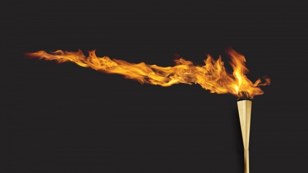 &Omicron;&iota; &epsilon;&pi;&tau;ά &lambda;&upsilon;&chi;&nu;ί&epsilon;&sigmaf;