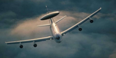 &Omicron;&iota; &pi;&tau;ή&sigma;&epsilon;&iota;&sigmaf; &tau;&omega;&nu; &Nu;&Alpha;&Tau;&Omicron;ϊ&kappa;ώ&nu; AWACS &sigma;&tau;&omicron; &Alpha;&iota;&gamma;&alpha;ί&omicron; &pi;&omicron;&upsilon; έ&chi;&omicron;&upsilon;&nu; &kappa;ά&nu;&epsilon;&iota; έ&xi;&alpha;&lambda;&lambda;&eta; &tau;&eta;&nu; &Tau;&omicron;&upsilon;&rho;&kappa;ί&alpha;! &Pi;&omicron;&upsilon; &kappa;&alpha;&iota; &pi;ό&tau;&epsilon; &pi;έ&tau;&alpha;&xi;&alpha;&nu;.