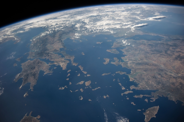 &Eta; &eta;&mu;έ&rho;&alpha; &pi;&omicron;&upsilon; ά&lambda;&lambda;&alpha;&xi;&epsilon; &tau;&alpha; &pi;ά&nu;&tau;&alpha;:&Alpha;&pi;&omicron;&beta;ί&beta;&alpha;&sigma;&eta; &Epsilon;&lambda;&lambda;&eta;&nu;&iota;&kappa;&omicron;ύ &Sigma;&tau;&rho;&alpha;&tau;&omicron;ύ &sigma;&tau;&eta;&nu; &Sigma;&mu;ύ&rho;&nu;&eta; 1919